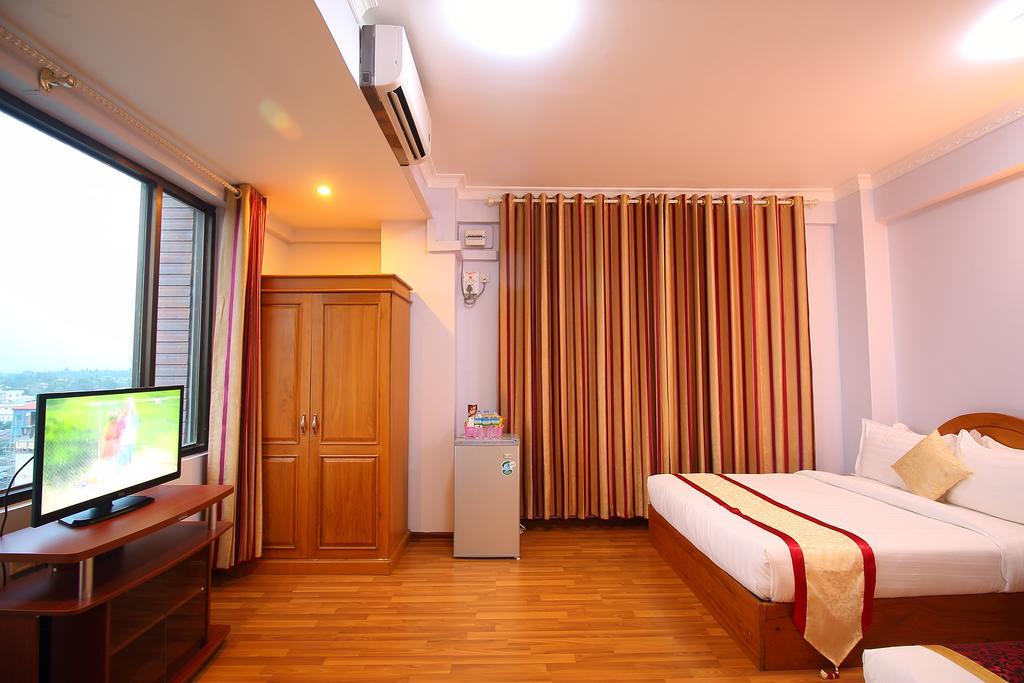 Hotel United Mandalay Esterno foto