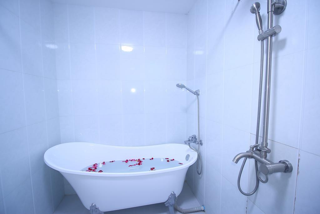 Hotel United Mandalay Esterno foto
