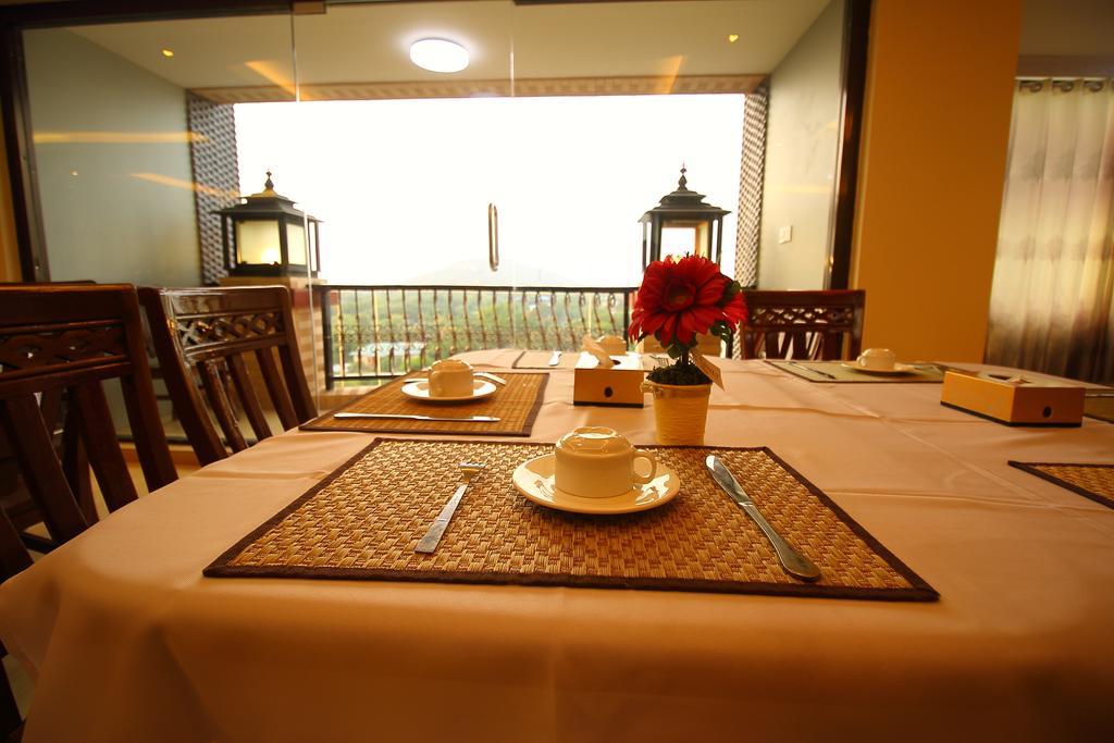 Hotel United Mandalay Esterno foto