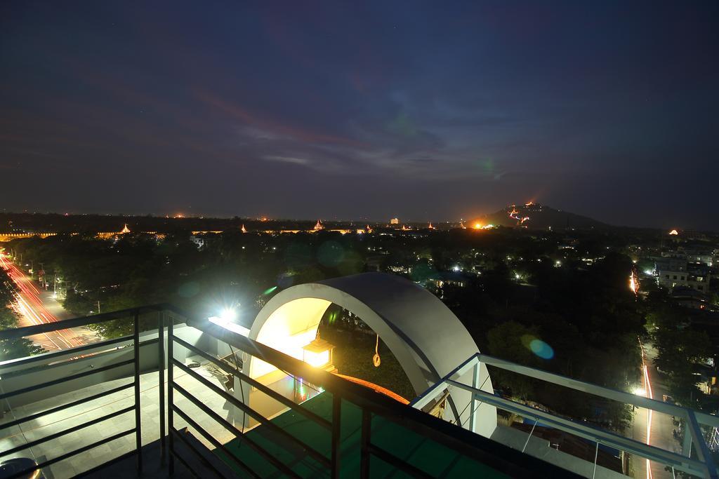 Hotel United Mandalay Esterno foto