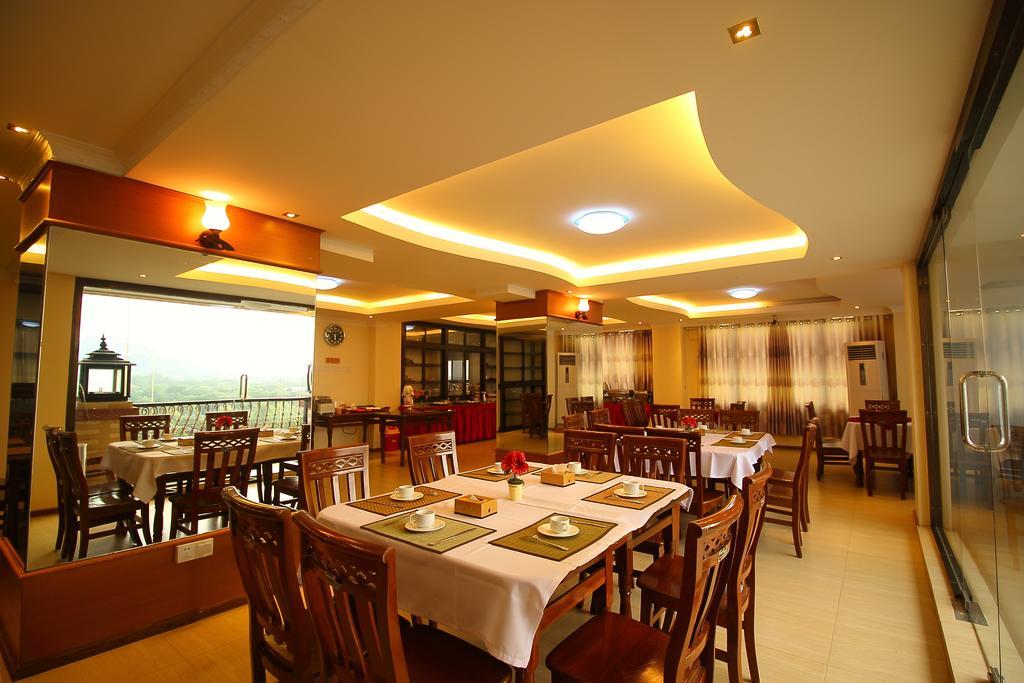 Hotel United Mandalay Esterno foto