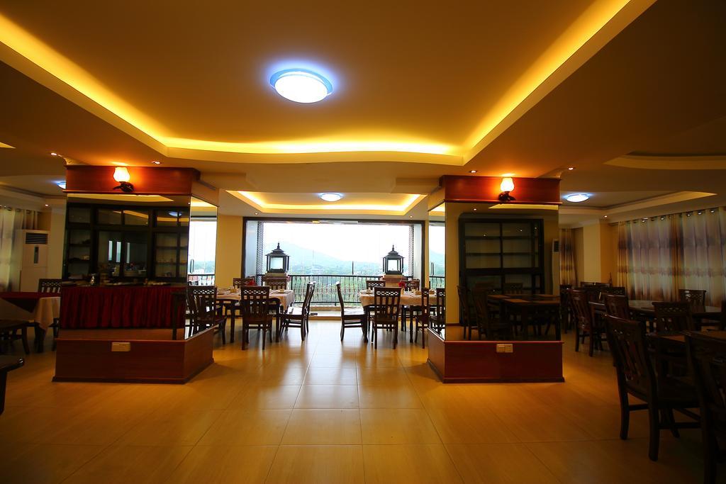 Hotel United Mandalay Esterno foto