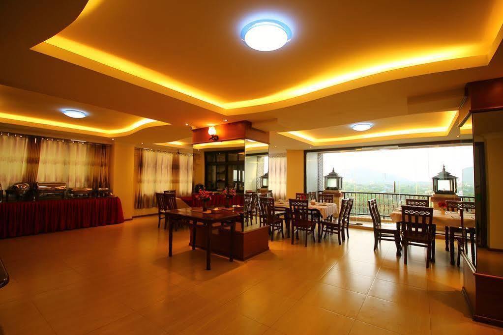 Hotel United Mandalay Esterno foto