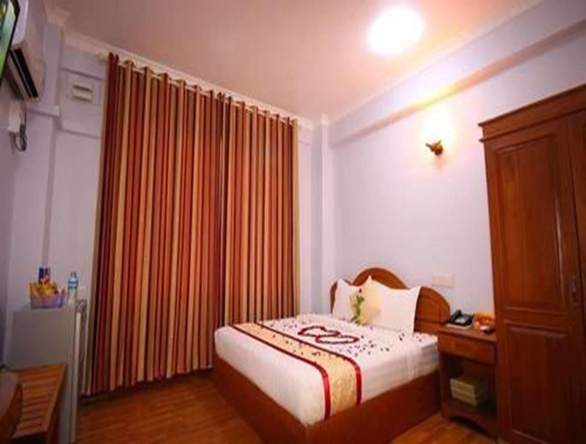 Hotel United Mandalay Esterno foto