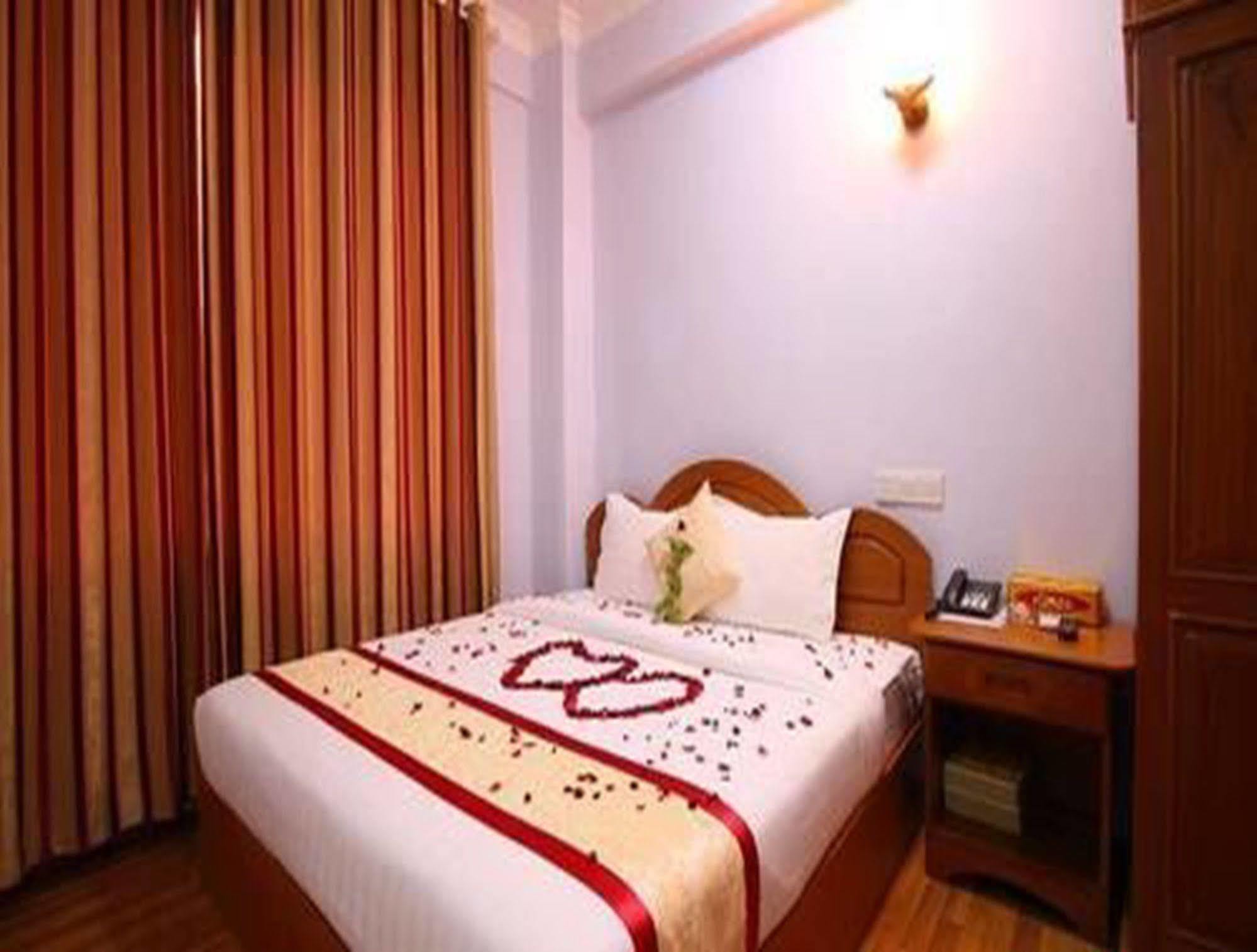 Hotel United Mandalay Esterno foto