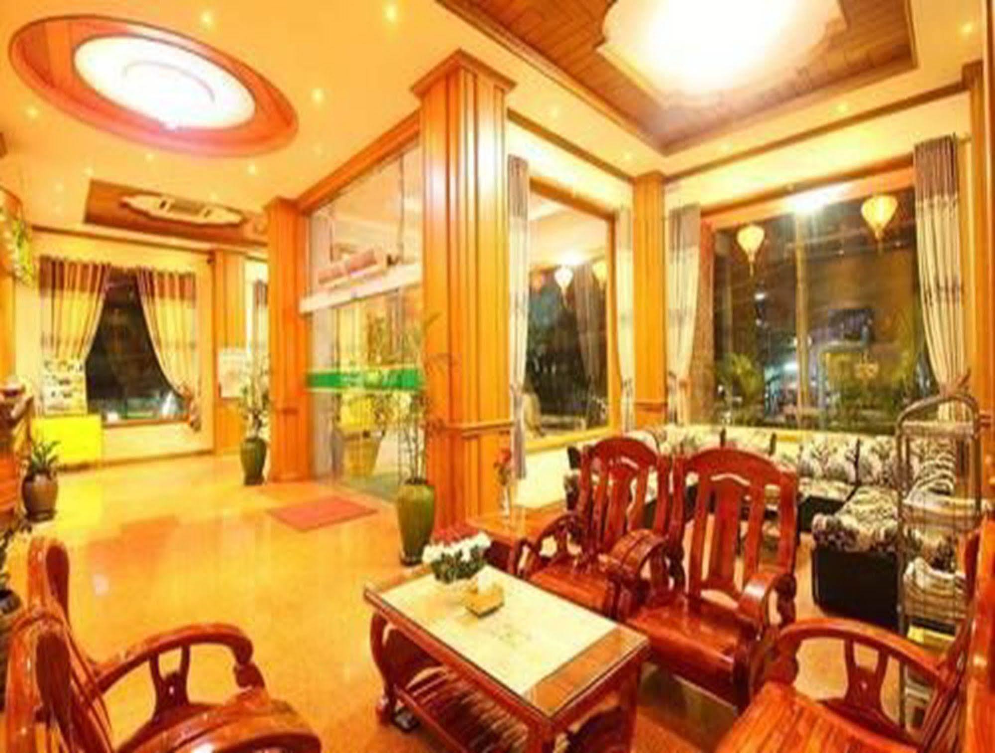 Hotel United Mandalay Esterno foto