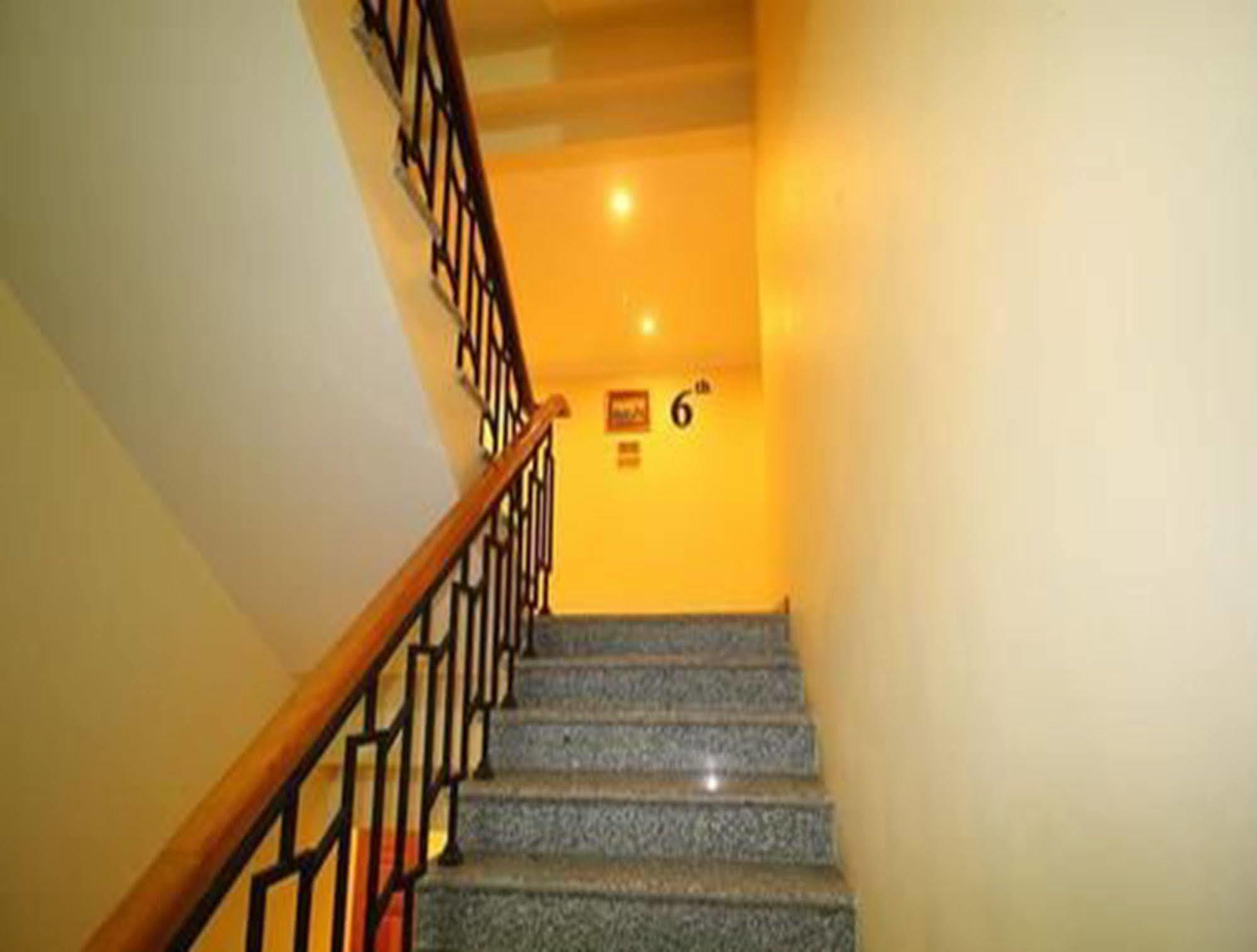 Hotel United Mandalay Esterno foto